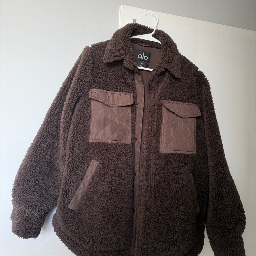 ALO Yoga Brown Teddy Sherpa Jacket with Quilted Pockets - Picture 2 of 7